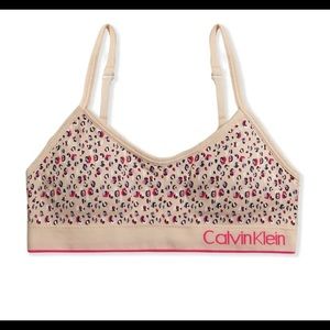 Girl seamless Training bra with removable pads